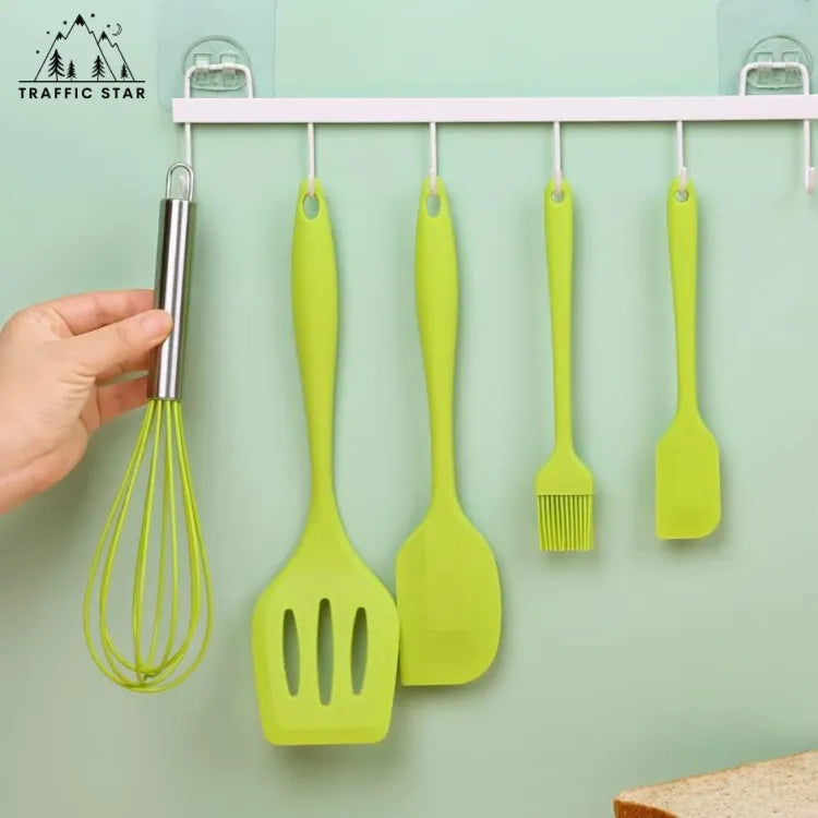 5Pcs/Set Green or Red Silicone Cooking Tool Sets (ငါးမျိုးပါ မီးဖိုချောင်သုံးဇွန်း အစုံလိုက်)