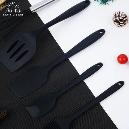 5Pcs/Set Green or Red Silicone Cooking Tool Sets (ငါးမျိုးပါ မီးဖိုချောင်သုံးဇွန်း အစုံလိုက်)