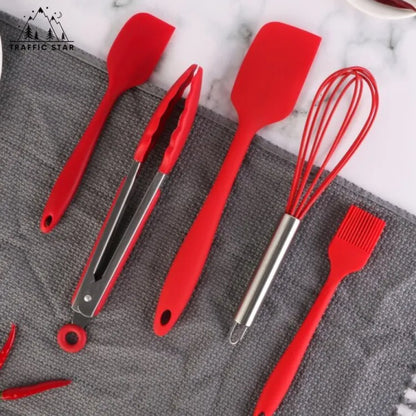 5Pcs/Set Green or Red Silicone Cooking Tool Sets (ငါးမျိုးပါ မီးဖိုချောင်သုံးဇွန်း အစုံလိုက်)